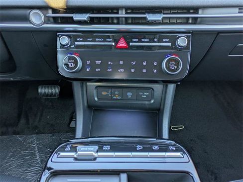 New 2026 Hyundai Tucson Limited image 17