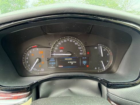 Used 2019 Cadillac XT5 Premium Luxury AWD/4WD image 7