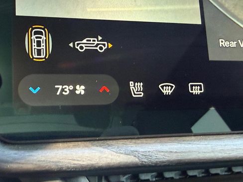 Used 2022 Rivian R1T Adventure image 21