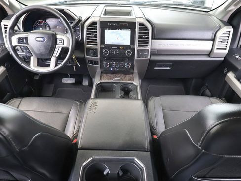 Used 2017 Ford F250 Lariat w/ Lariat Value Package AWD/4WD image 16