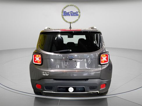 Used 2016 Jeep Renegade Limited image 6