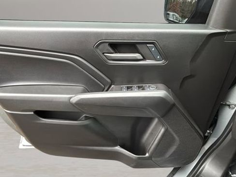 Used 2024 Chevrolet Colorado W/T w/ WT Convenience Package image 16