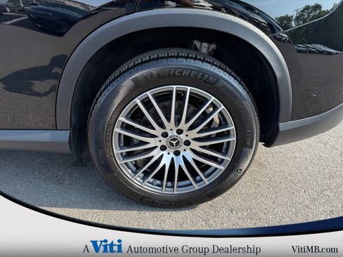 Used 2024 Mercedes-Benz GLC 300 4MATIC image 13