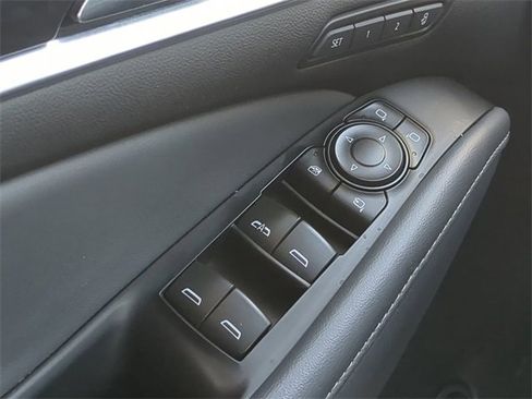 Used 2024 Buick Enclave Premium image 30