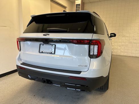 New 2026 Ford Explorer ST-Line AWD/4WD image 20