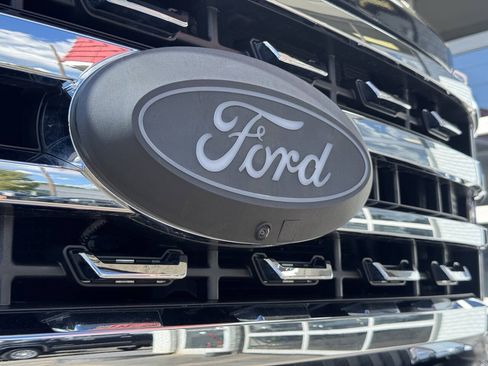 Used 2026 Ford F350 Lariat w/ Chrome Package AWD/4WD image 8