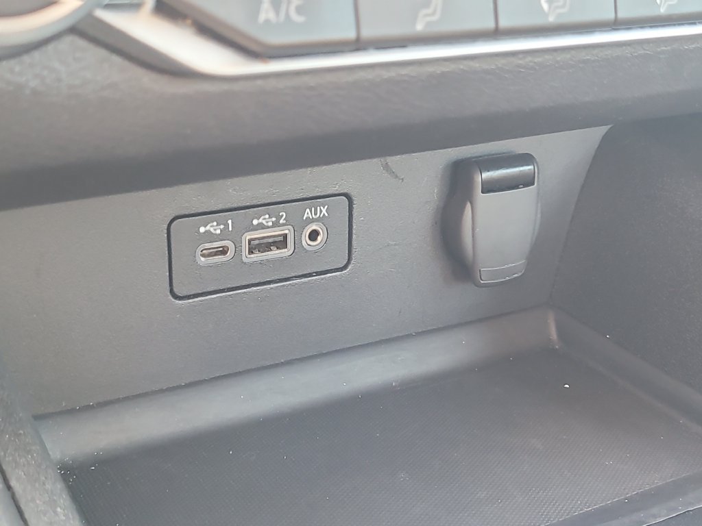 Used 2025 Nissan Altima 2.5 SV FWD image 26