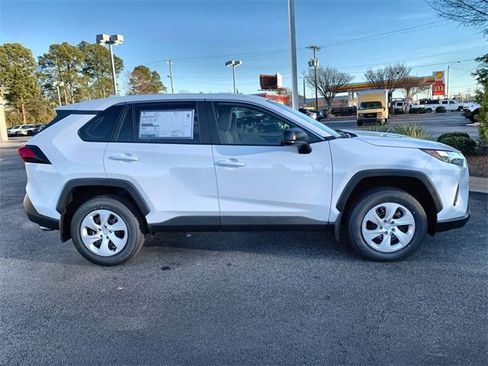 New 2025 Toyota RAV4 LE image 9