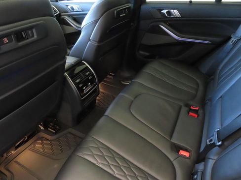Used 2021 BMW X5 M50i w/ Executive Package AWD/4WD image 25
