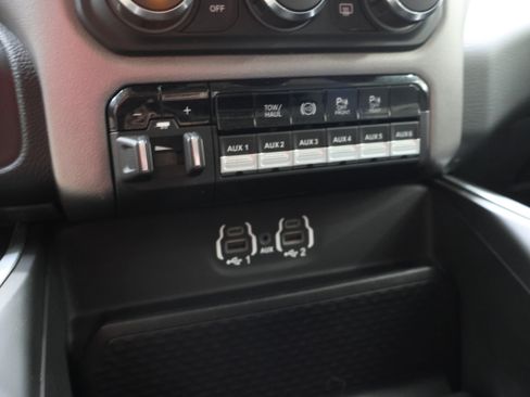 Used 2020 RAM 2500 Big Horn w/ Level 2 Equipment Group AWD/4WD image 43