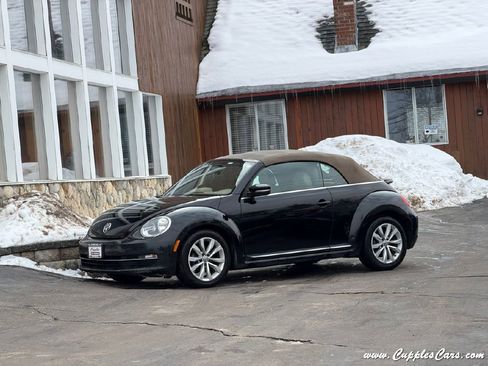 Used 2014 Volkswagen Beetle TDI image 44