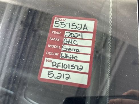 Used 2024 GMC Sierra 2500 SLT w/ SLT Premium Package image 35