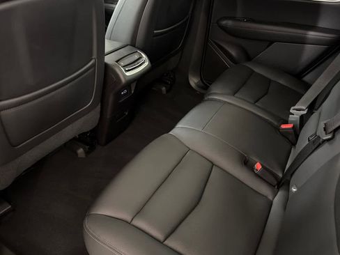 Used 2023 Cadillac XT6 Sport w/ Technology Package image 4