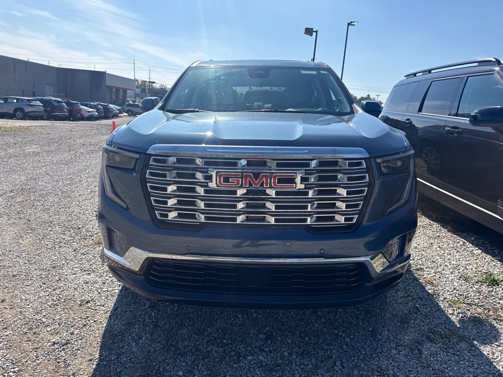 Used 2024 GMC Acadia Denali w/ Super Cruise Package FWD image 7