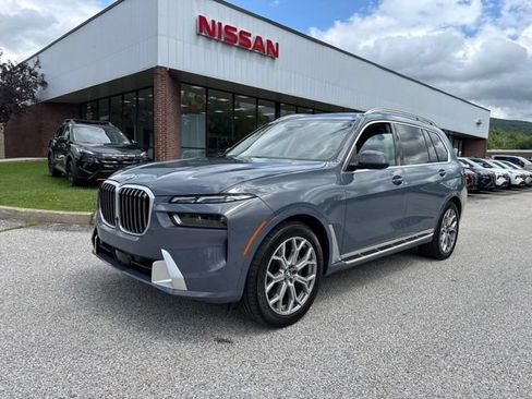 Used 2026 BMW X7 xDrive40i AWD/4WD image 2