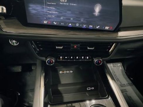 Used 2025 Chevrolet Tahoe LT image 22