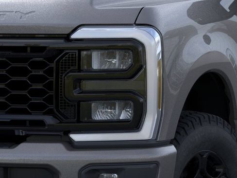 New 2026 Ford F250 XL AWD/4WD image 18