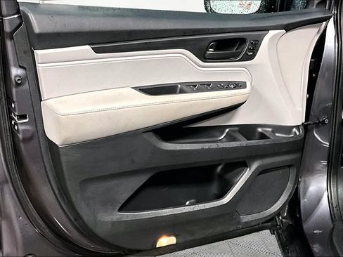Used 2018 Honda Odyssey EX-L image 21