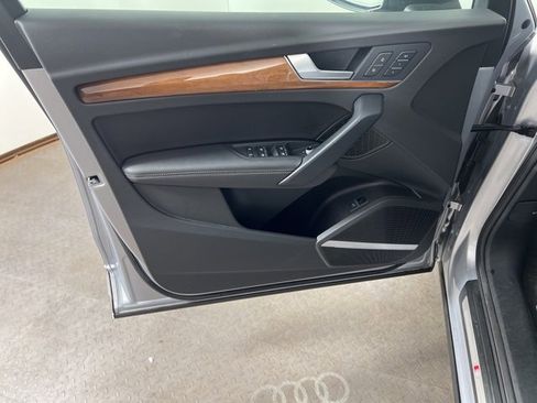 Certified 2022 Audi Q5 2.0T Premium Plus w/ Premium Plus Package image 19