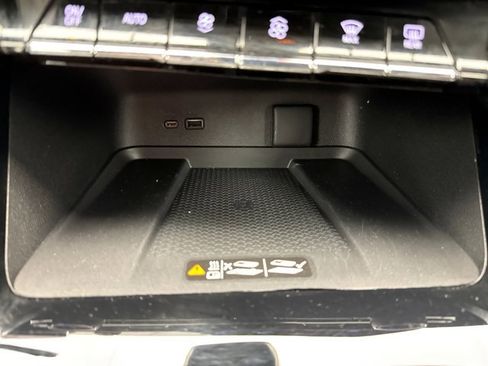 Used 2024 Chevrolet Traverse RS w/ LPO, Floor Liner Package image 17
