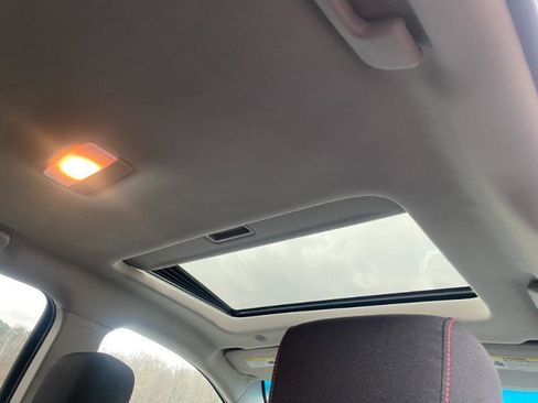 Used 2010 Chevrolet Equinox LT image 19