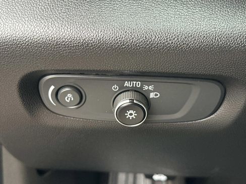 Used 2022 Chevrolet Traverse LT w/ LPO, Floor Liner Package image 19