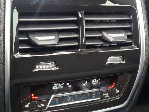 Used 2025 BMW X5 xDrive40i AWD/4WD image 11
