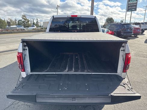 Used 2017 Ford F150 Lariat w/ Equipment Group 502A Luxury image 5