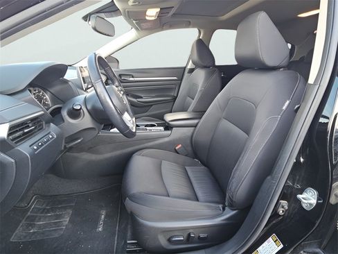 Used 2020 Nissan Altima 2.5 SV image 13