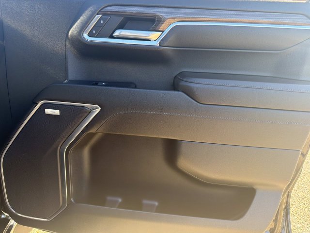 Used 2022 Chevrolet Silverado 1500 RST RWD image 17