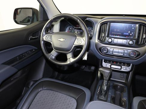Used 2019 Chevrolet Colorado Z71 AWD/4WD image 9