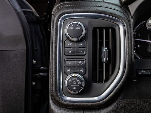 Used 2021 GMC Sierra 2500 Denali w/ Denali Black Diamond Edition image 19