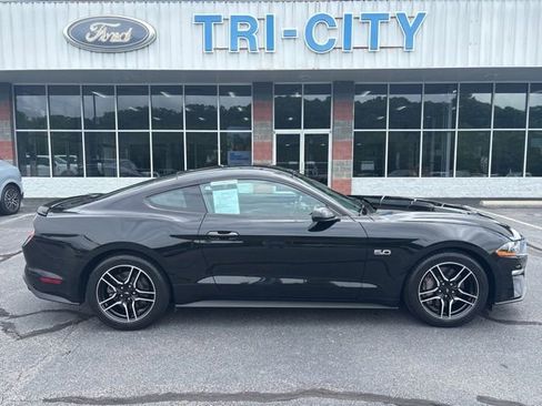 Used 2018 Ford Mustang GT RWD image 1