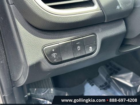 Certified 2024 Kia Seltos EX FWD image 17