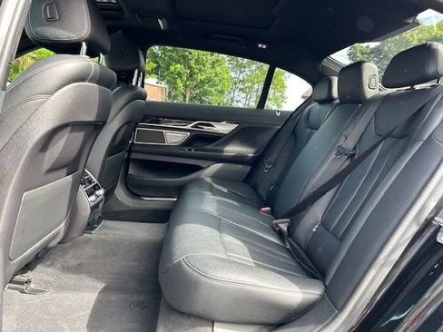 Used 2019 BMW 740i xDrive w/ M Sport Package AWD/4WD image 20
