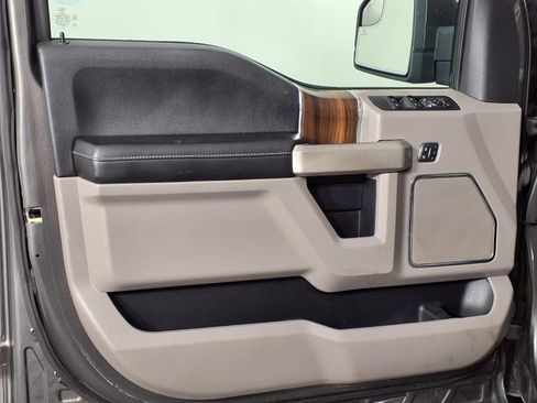 Used 2017 Ford F150 Lariat RWD image 20