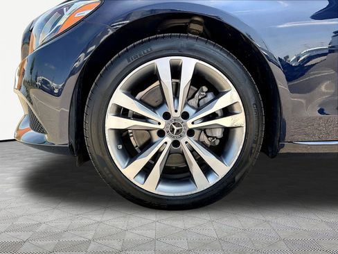 Used 2018 Mercedes-Benz C 300 4MATIC Sedan image 34