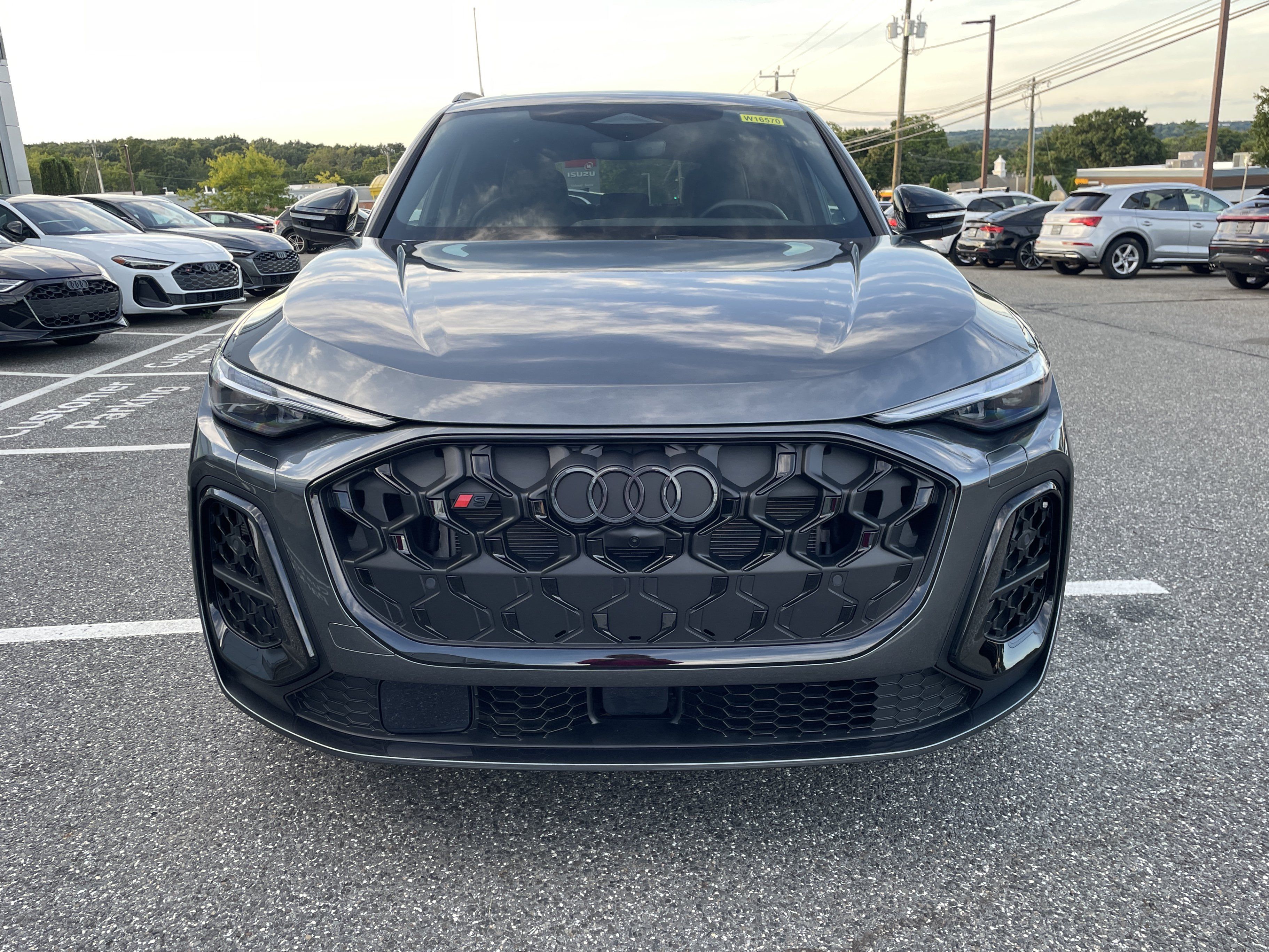 Certified 2025 Audi SQ5 Prestige w/ Prestige Package AWD/4WD image 2