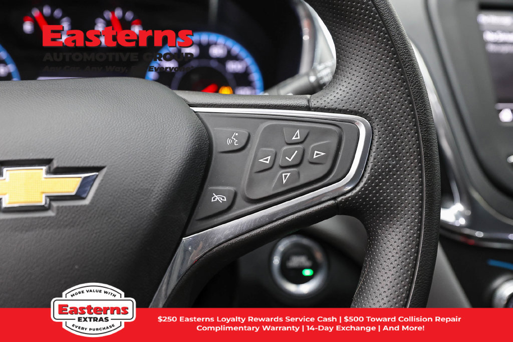 Used 2022 Chevrolet Equinox LS AWD/4WD image 17