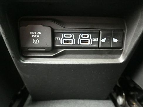 Used 2023 Jeep Grand Cherokee Limited AWD/4WD image 7