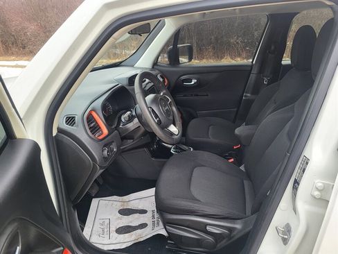 Used 2018 Jeep Renegade Sport w/ Power & Air Group image 11