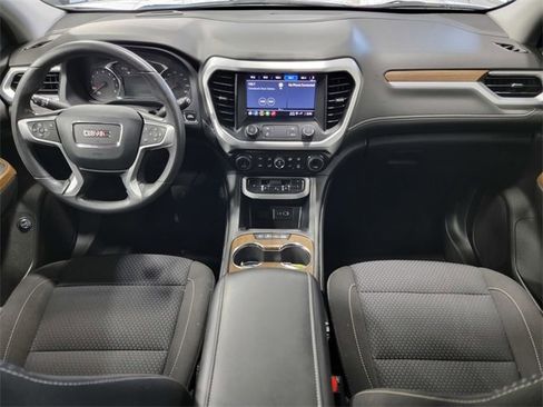 Certified 2023 GMC Acadia SLE w/ Driver Convenience Package image 17