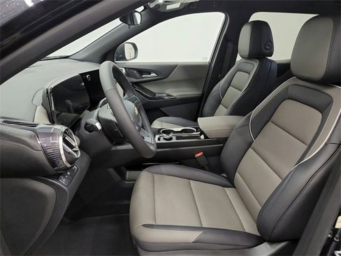 New 2026 Chevrolet Equinox LT w/ Convenience Package II image 35