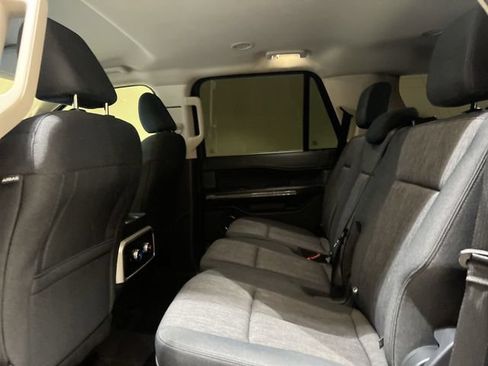 Used 2023 Ford Expedition XLT RWD image 23
