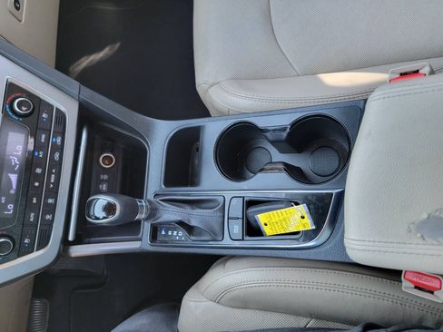 Used 2017 Hyundai Sonata Limited w/ Tech Package 03 FWD image 13
