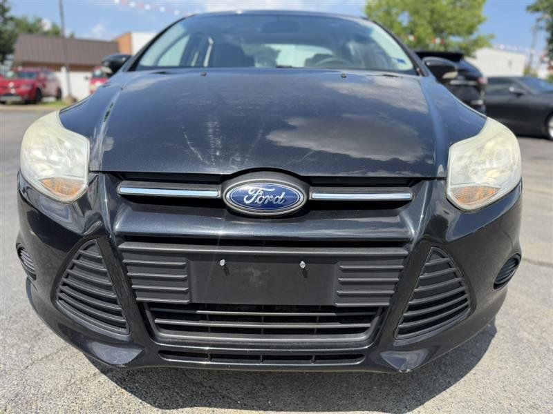 Used 2013 Ford Focus SE w/ Cargo Management Pkg FWD image 8