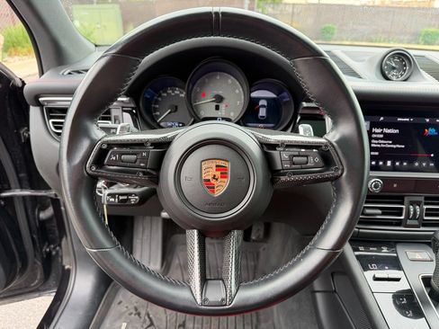 Used 2024 Porsche Macan S AWD/4WD image 29