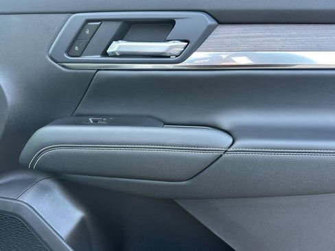 New 2026 GMC Terrain Denali w/ LPO, Floor Liner Package AWD/4WD image 19