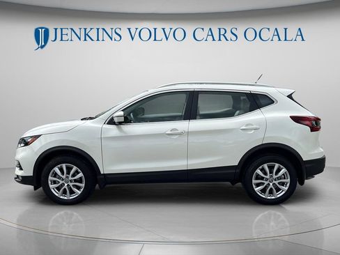 Used 2021 Nissan Rogue Sport SV w/ Technology Package FWD image 6