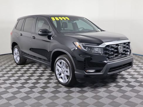 Certified 2025 Honda Passport EX-L image 3